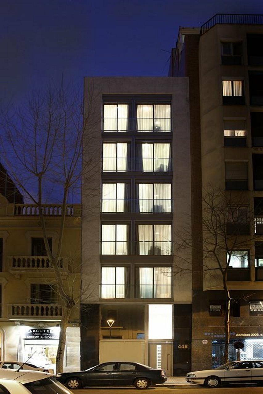 Mh Apartments S. Familia Barcelona Buitenkant foto